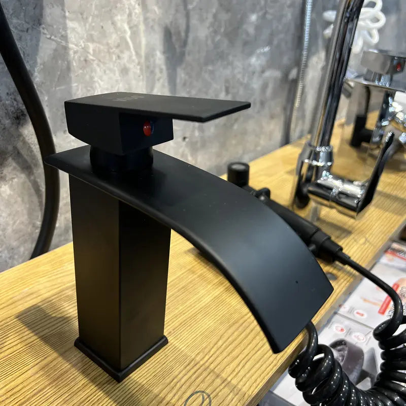 Robinet lave main cascade